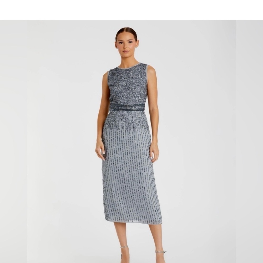 Mac Duggal Metallic Gray Sleeveless Gown